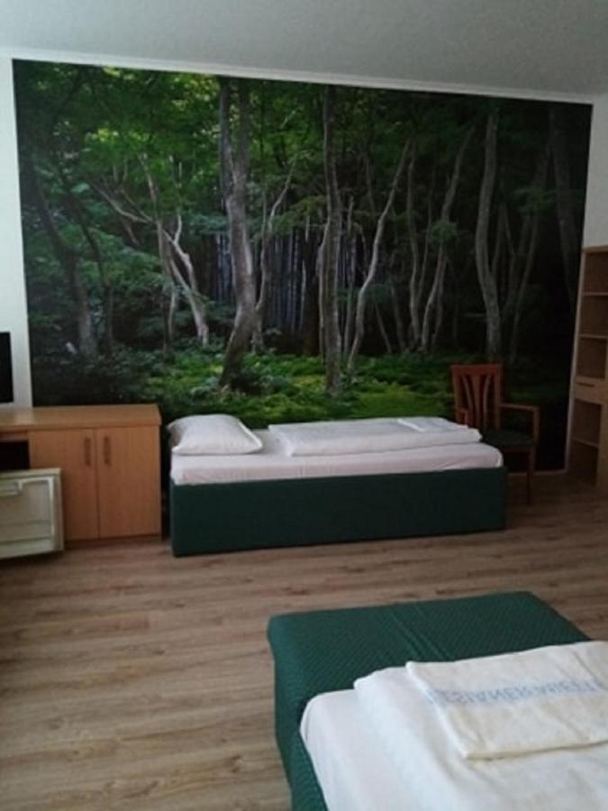 Hotel Hubert Nove Zamky Ngoại thất bức ảnh