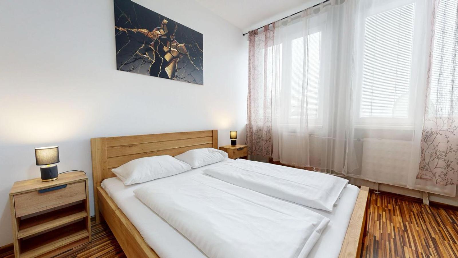 Hotel Hubert Nove Zamky Ngoại thất bức ảnh