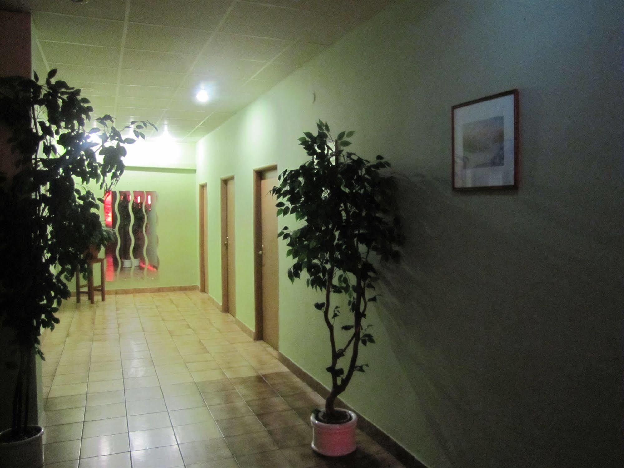 Hotel Hubert Nove Zamky Ngoại thất bức ảnh